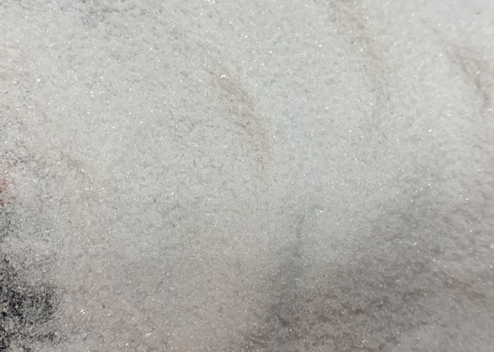 研摩のグリットブラストに砂を吹き付けるF40 F46の白によって溶かされる酸化アルミニウム