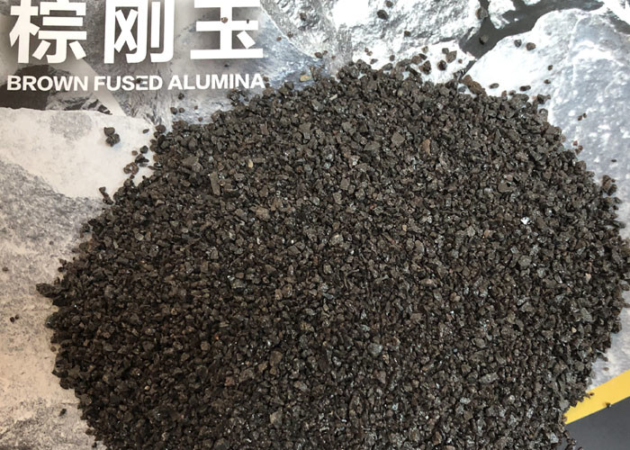 固定炉ブラウンは処理し難い材料のためのAluminuimの酸化物95.5%Min Bamacoの屑を溶かしました